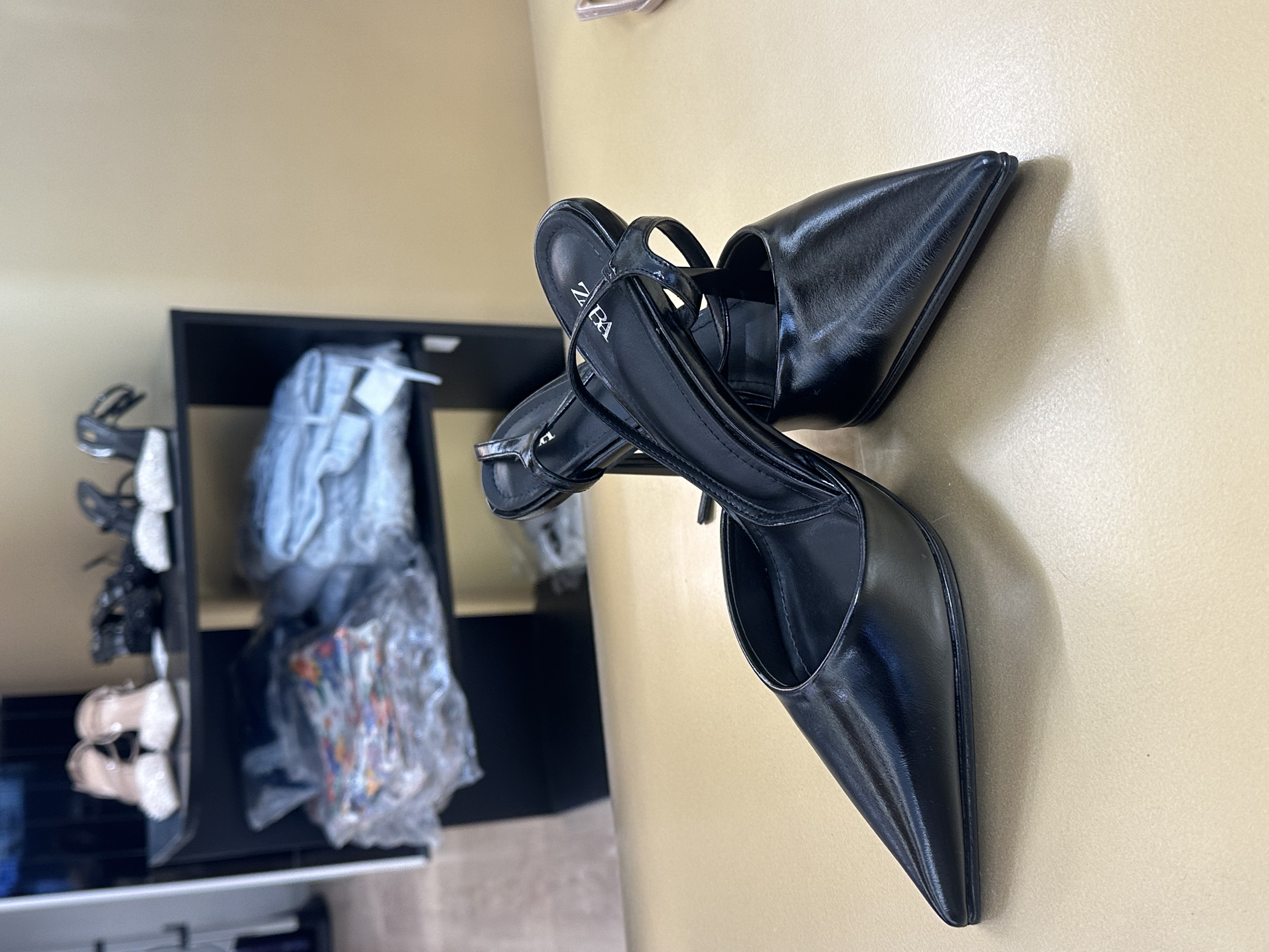 کفش زارا